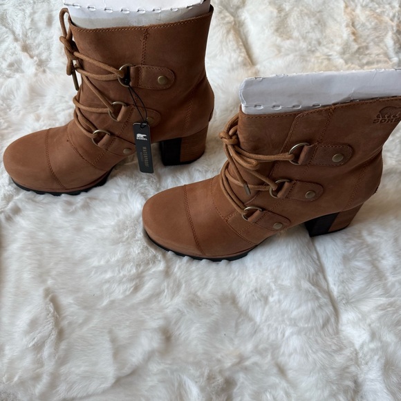 NIB Sorel Addington Lace Boot - Picture 3 of 10